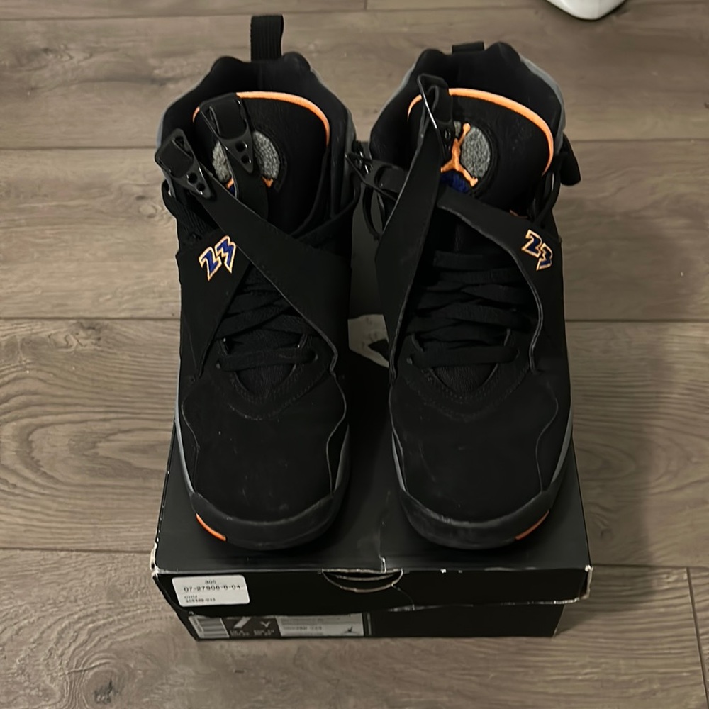 COPY - Air Jordan 8 Retro GS Grade School Size 7y Black & Orange